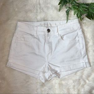 High rise White Jean Shorts size 6, American eagle